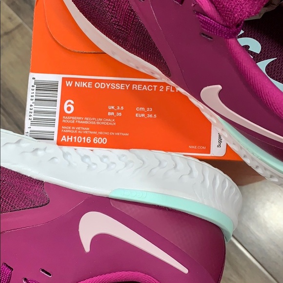 NIKE ODYSSEY REACT 2 FLYKNIT WMNS - Picture 12 of 16
